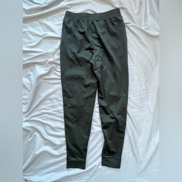 Under Armour Youth L army green loose fit fleece lined joggers. - Picture 2 of 5